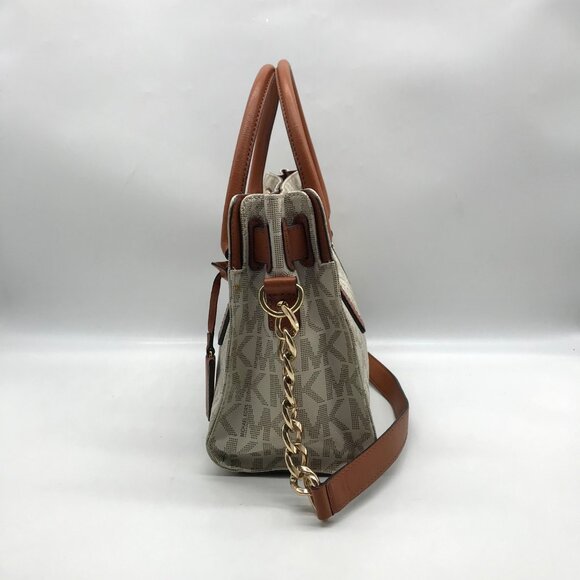 Michael Kors Ivory Monogram Canvas Hamilton Bag - Picture 4 of 10